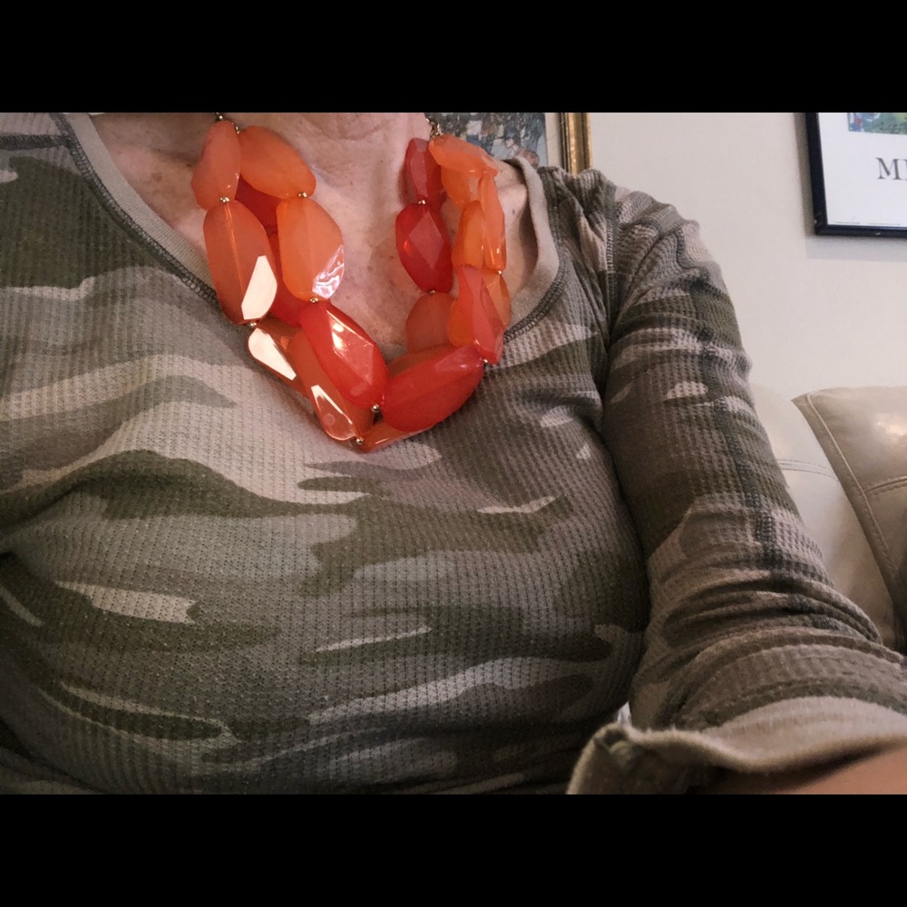 Gorgeous Statement Necklace - image 2